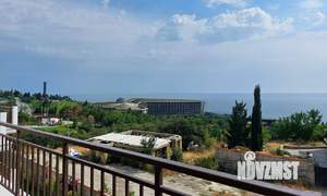 Дом 390м&sup2;, 3-этажный, участок 6 сот.  