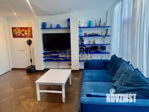 Дом 174м², 3-этажный, участок 1 сот.  