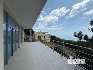 Дом 350м&sup2;, 2-этажный, участок 5 сот.  