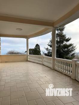 Дом 580м², 3-этажный, участок 12 сот.  