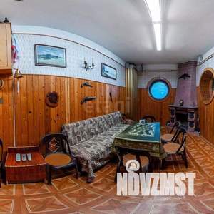 Дом 57м&sup2;, 2-этажный, участок 1 сот.  