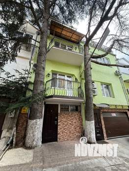 Дом 127м&sup2;, 4-этажный, участок 1 сот.  