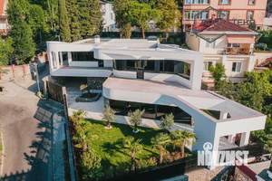 Дом 450м², 2-этажный, участок 8 сот.  