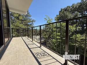 Дом 219м², 2-этажный, участок 3 сот.  