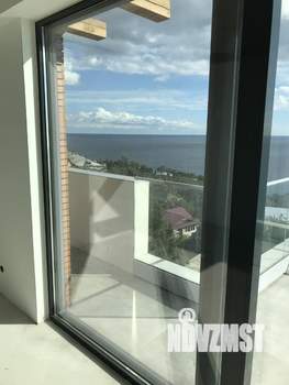 Коттедж 260м², 3-этажный, участок 6 сот.  