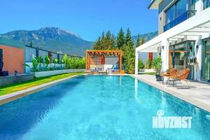 Дом 250м², 2-этажный, участок 7 сот.  
