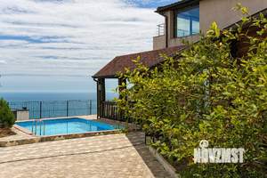 Дом 300м², 3-этажный, участок 7 сот.  