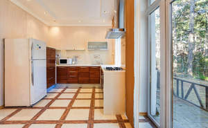 Дом 347м², 2-этажный, участок 6 сот.  