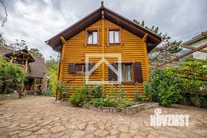 Дом 240м&sup2;, 2-этажный, участок 9 сот.  