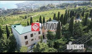 Дом 600м&sup2;, 3-этажный, участок 10 сот.  