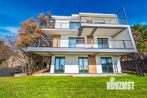 Дом 326м&sup2;, 3-этажный, участок 8 сот.  