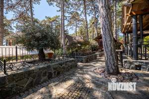 Дом 360м&sup2;, 2-этажный, участок 10 сот.  