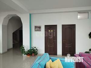 Дом 814м&sup2;, 4-этажный, участок 10 сот.  