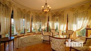 Дом 545м², 3-этажный, участок 16 сот.  
