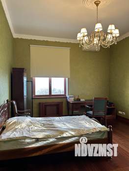 Дом 580м², 3-этажный, участок 12 сот.  