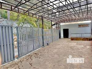 Дом 218м&sup2;, 2-этажный, участок 3 сот.  