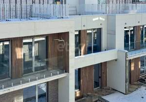 Дом 181м&sup2;, 2-этажный, участок 1 сот.  