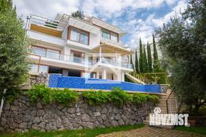 Дом 564м&sup2;, 5-этажный, участок 8 сот.  