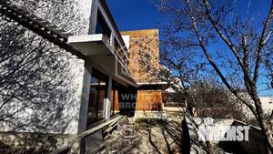 Дом 306м&sup2;, 3-этажный, участок 4 сот.  