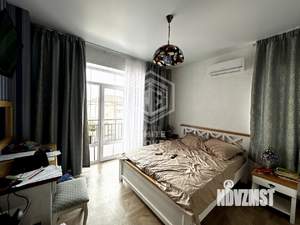 Дом 500м&sup2;, 3-этажный, участок 6 сот.  