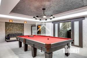 Дом 370м&sup2;, 2-этажный, участок 9 сот.  