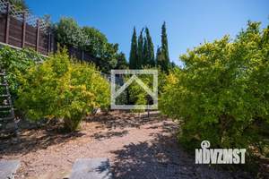 Дом 520м&sup2;, 2-этажный, участок 11 сот.  