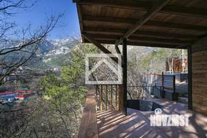 Дом 249м&sup2;, 3-этажный, участок 5 сот.  