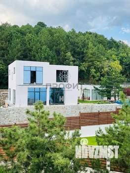 Дом 222м², 2-этажный, участок 7 сот.  