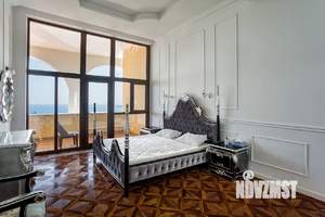 Дом 2000м², 4-этажный, участок 18 сот.  