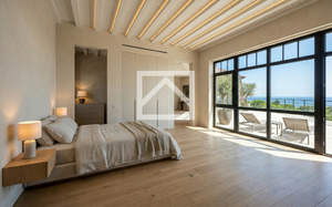 Дом 581м&sup2;, 3-этажный, участок 5 сот.  