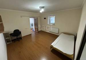 Дом 180м&sup2;, 2-этажный, участок 5 сот.  