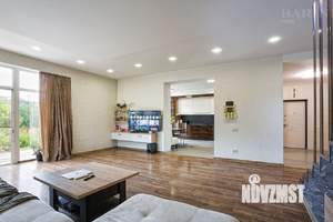 Дом 200м&sup2;, 2-этажный, участок 10 сот.  