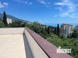 Дом 273м², 3-этажный, участок 4 сот.  