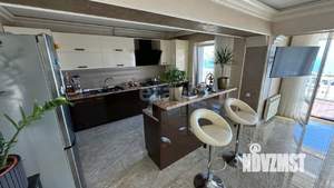 Дом 372м&sup2;, 4-этажный, участок 4 сот.  