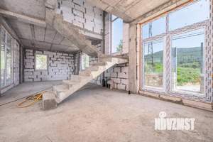 Дом 291м², 3-этажный, участок 12 сот.  
