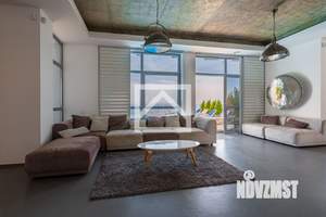 Дом 798м&sup2;, 5-этажный, участок 12 сот.  