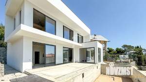 Дом 190м², 2-этажный, участок 10 сот.  