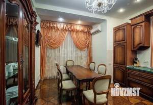 Дом 265м², 2-этажный, участок 20 сот.  