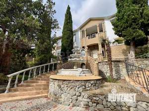 Дом 400м&sup2;, 2-этажный, участок 20 сот.  