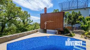 Дом 289м&sup2;, 3-этажный, участок 7 сот.  