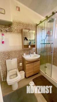 Дом 192м&sup2;, 3-этажный, участок 4 сот.  