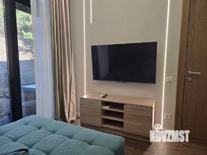 Таунхаус 90м², 3-этажный, участок 30 сот.  