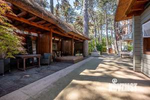 Дом 360м&sup2;, 2-этажный, участок 10 сот.  