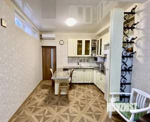 Дом 134м&sup2;, 3-этажный, участок 1 сот.  