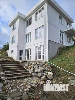 Дом 263м&sup2;, 3-этажный, участок 7 сот.  