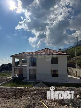 Дом 237м&sup2;, 3-этажный, участок 6 сот.  