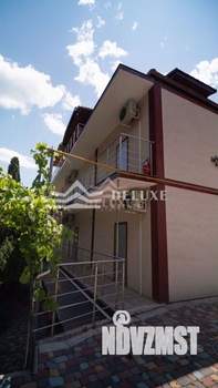 Дом 600м&sup2;, 3-этажный, участок 6 сот.  