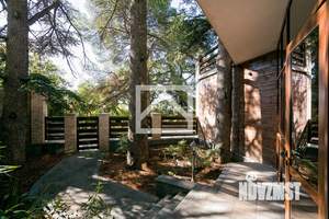 Дом 350м&sup2;, 3-этажный, участок 2 сот.  