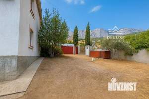 Дом 217м&sup2;, 3-этажный, участок 6 сот.  