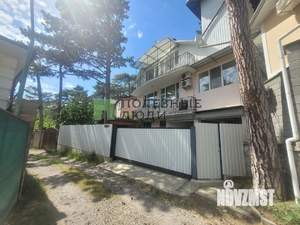 Дом 252м², 3-этажный, участок 4 сот.  